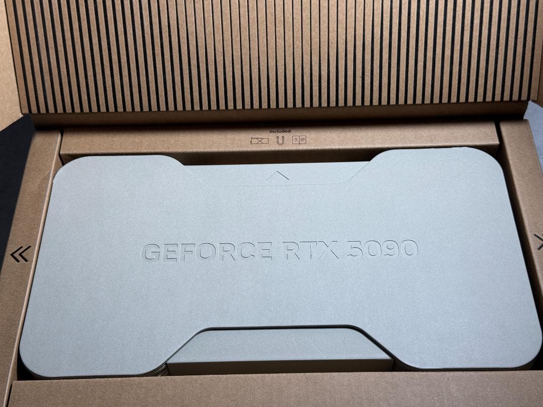 グラフィックボード・グラボ・ビデオカード NVIDIA RTX 5090 Founders Edition