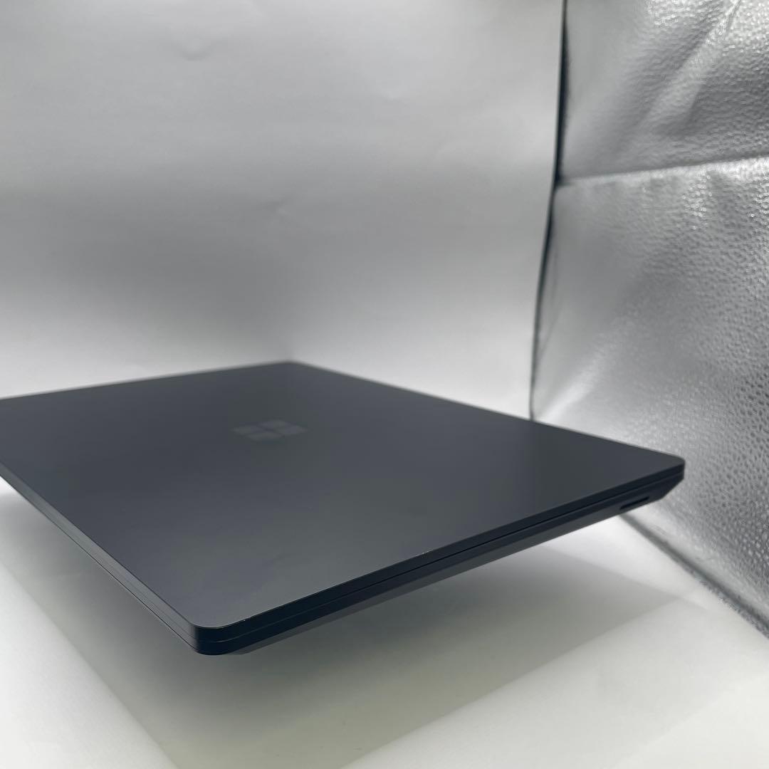 P*r様 Surface Laptop 4 i7 (16GB/256GB)中古