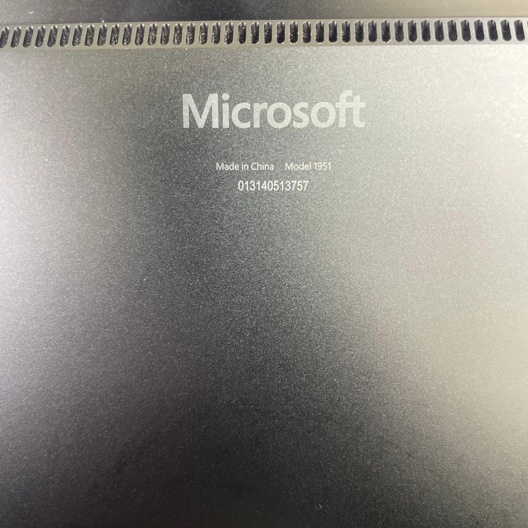 P*r様 Surface Laptop 4 i7 (16GB/256GB)中古