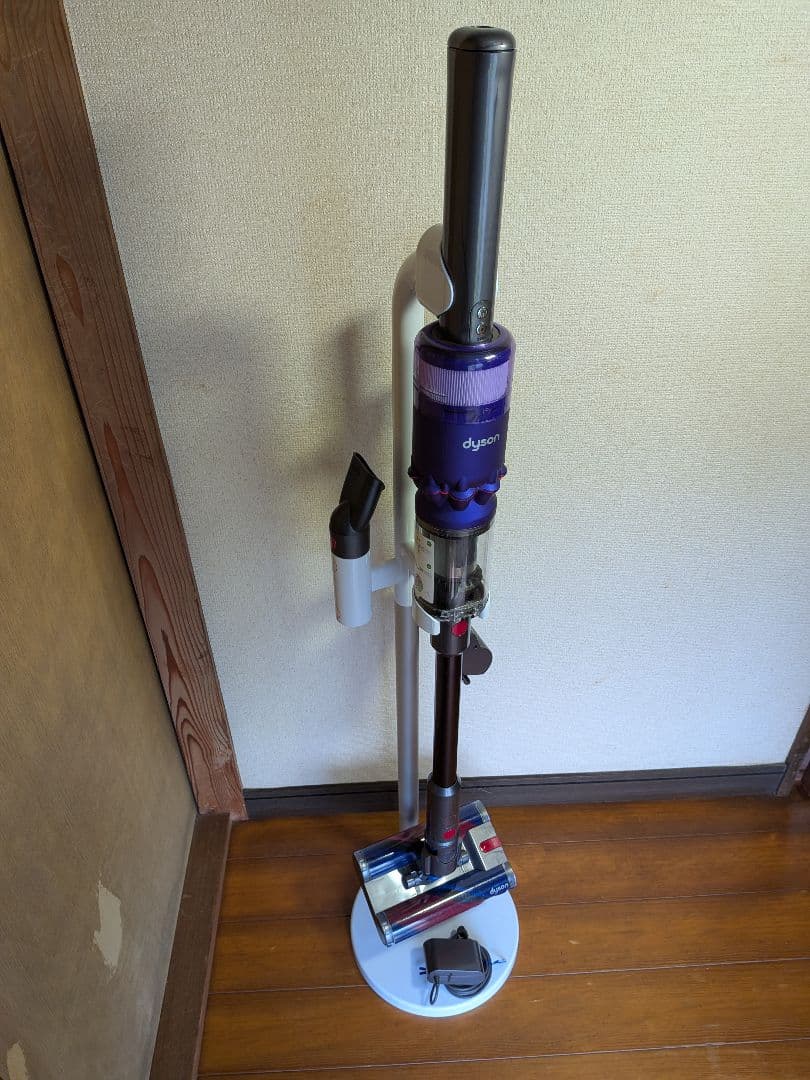 23分　ダイソン　掃除機　SV19　純正スタンド　稼働品　清掃済