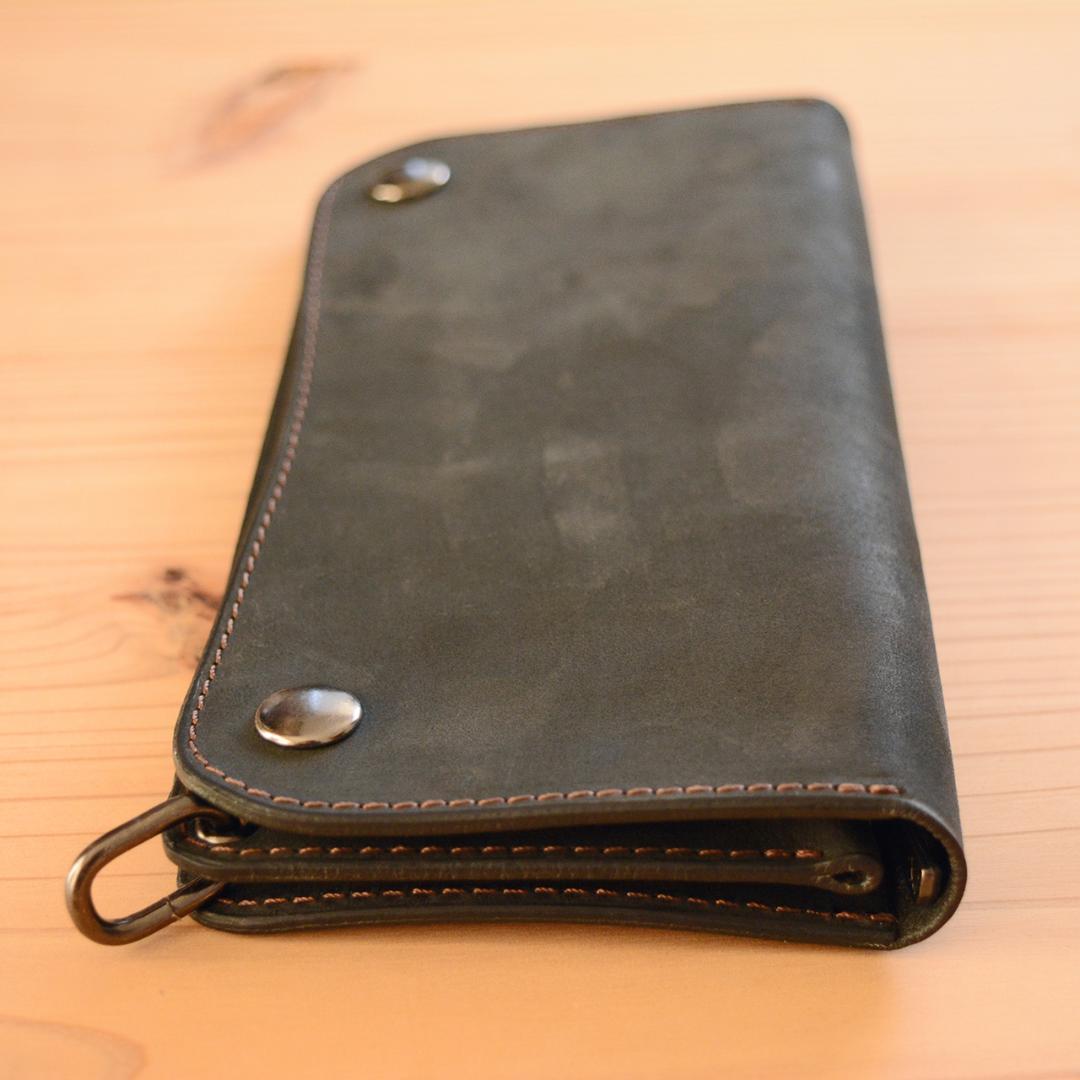 育てる艶革 ロング トラッカーウォレット イタリアンレザー
