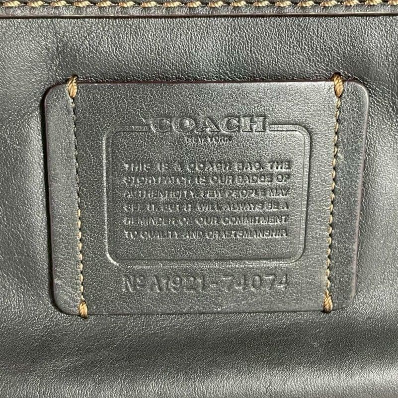 美品 コーチ アカデミー 2室 バックパック ビジネスバッグ A4可 レザー 黒