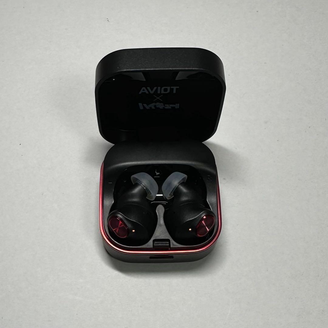AVIOT × ハイキュー！！ コラボイヤホン 稲荷崎モデル