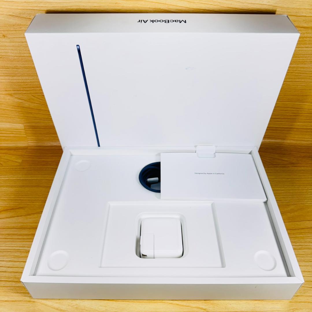 P311 未使用に近い Apple MacBook Air M2 13inch