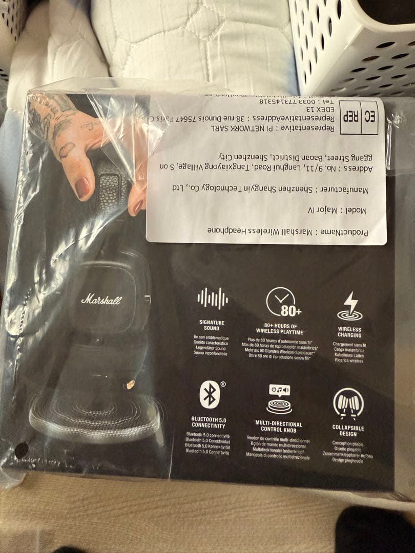 Marshall ワイヤレスヘッドホン 80時間以上再生　未開封
