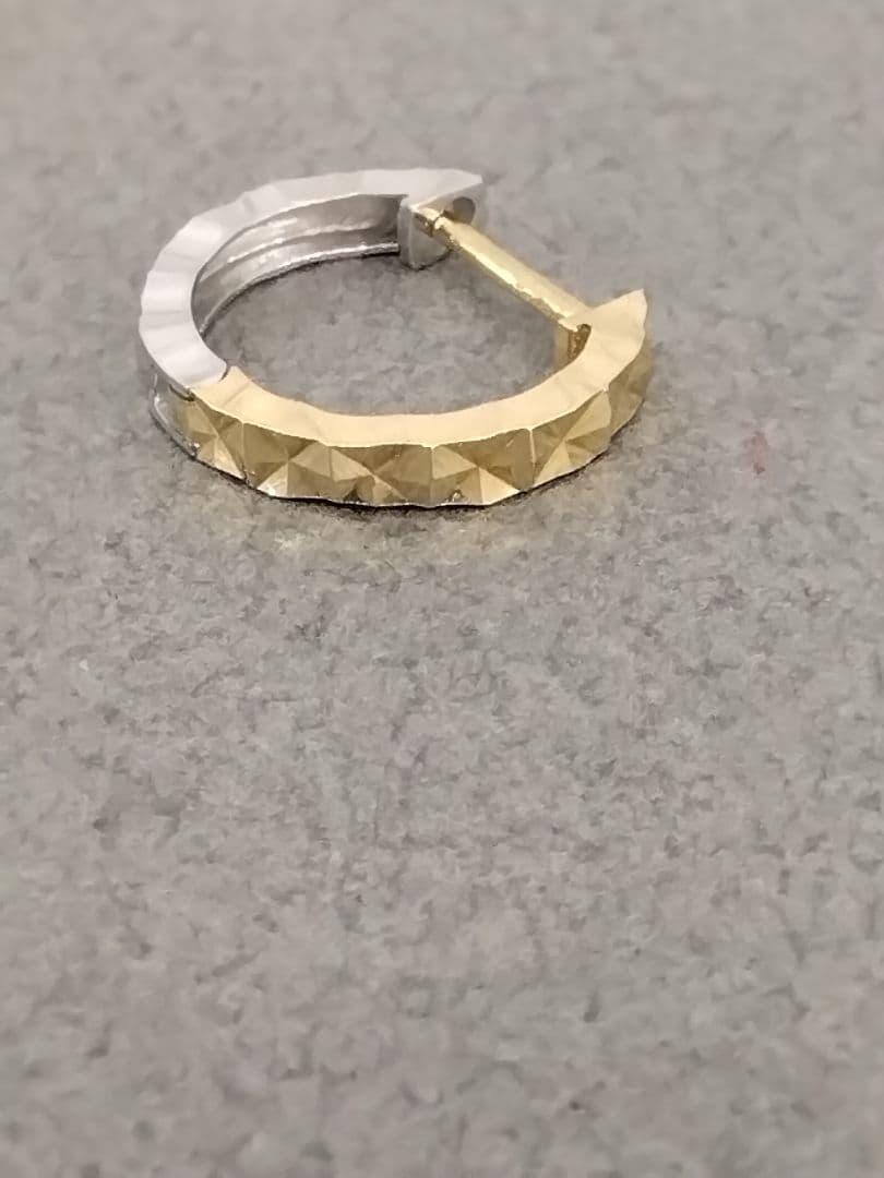 K18YG/WG地金ピアス　片耳用　　中古品