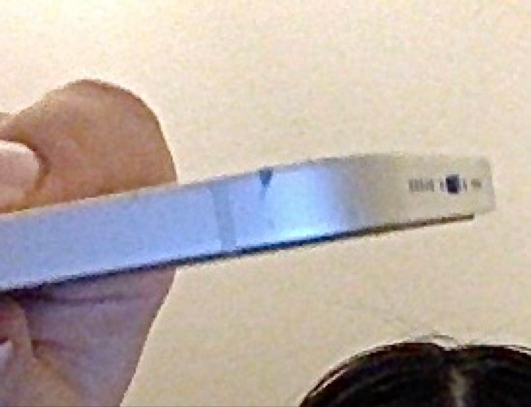 iPhone 13 Starlight (ホワイト)本体