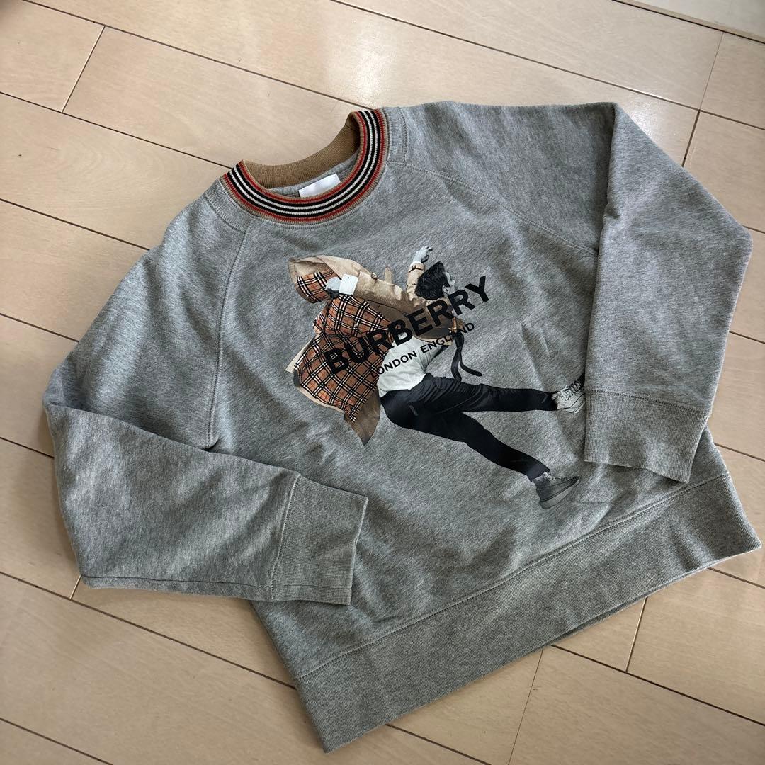 kou　バーバリースウェット　8Y128