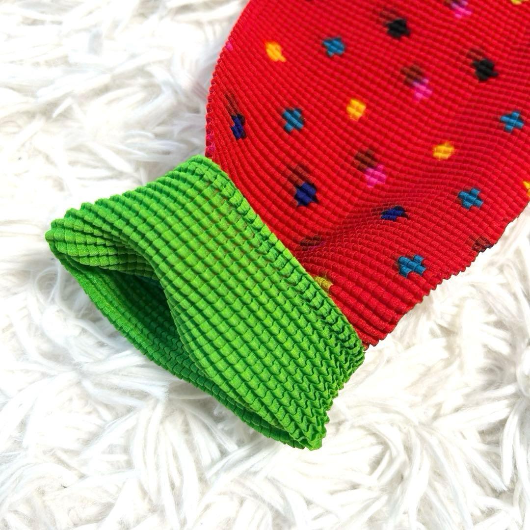 me ISSEY MIYAKE イッセイミヤケ クリスマス柄 長袖カットソー