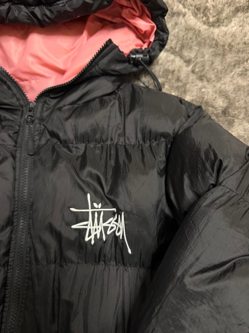 ステューシーブラックピンクダウン正規品800FILL
