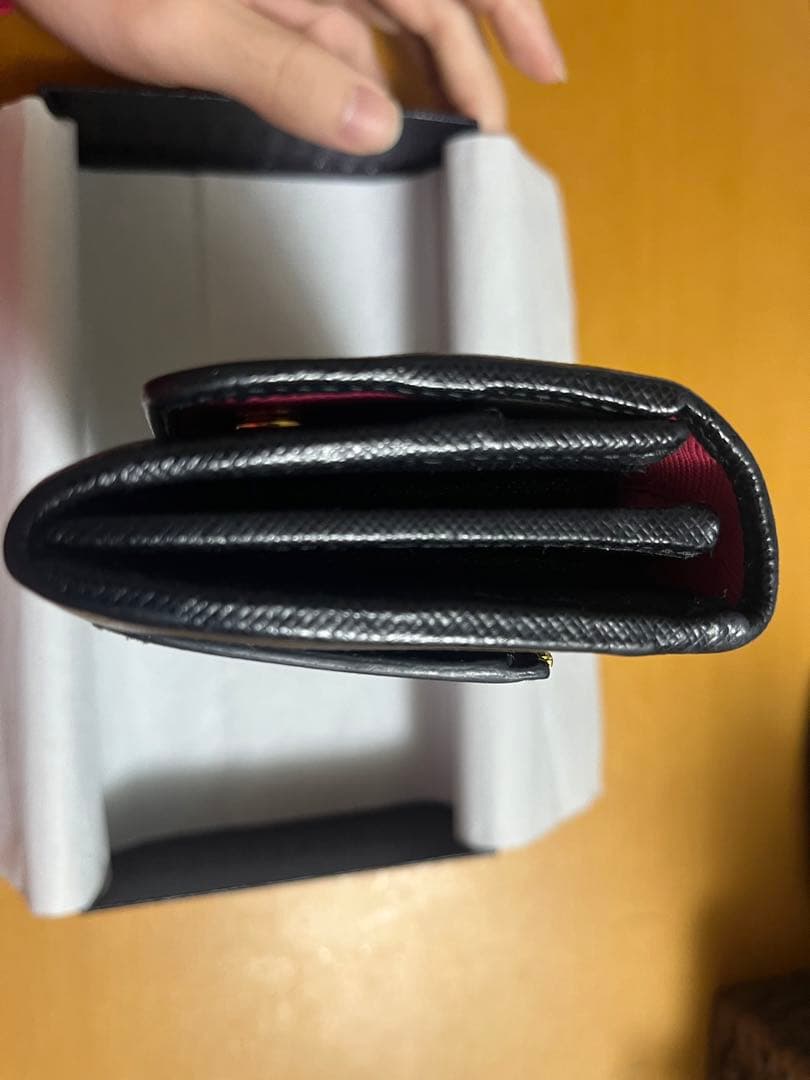 PRADA サフィアーノマルチカラー長財布　ブラック　ピンク