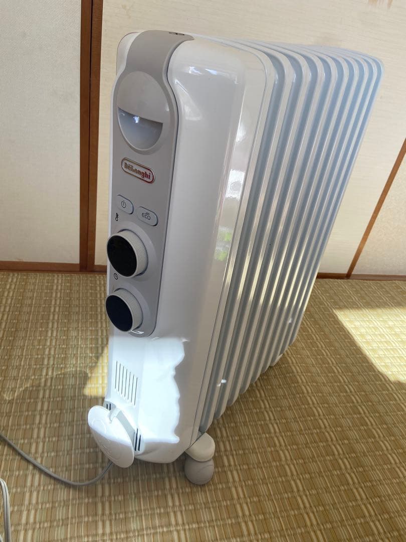 【美品】デロンギ オイルヒーター 赤ちゃん・乾燥対策に RHJ35M1015