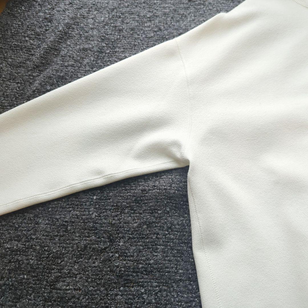 ウィムガゼット　Whim Gazette Vガゼットプルオーバー