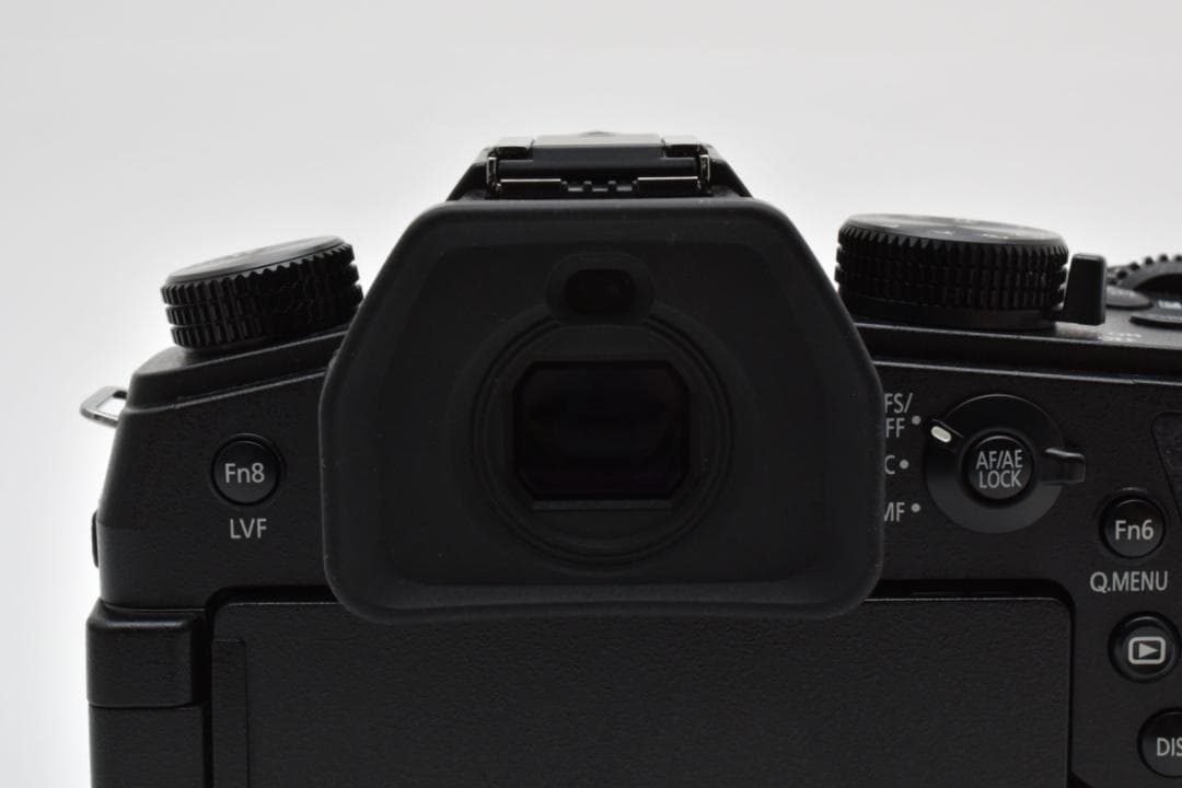 ほぼ新品 Panasonic LUMIX DC-FZ1000M2 1327