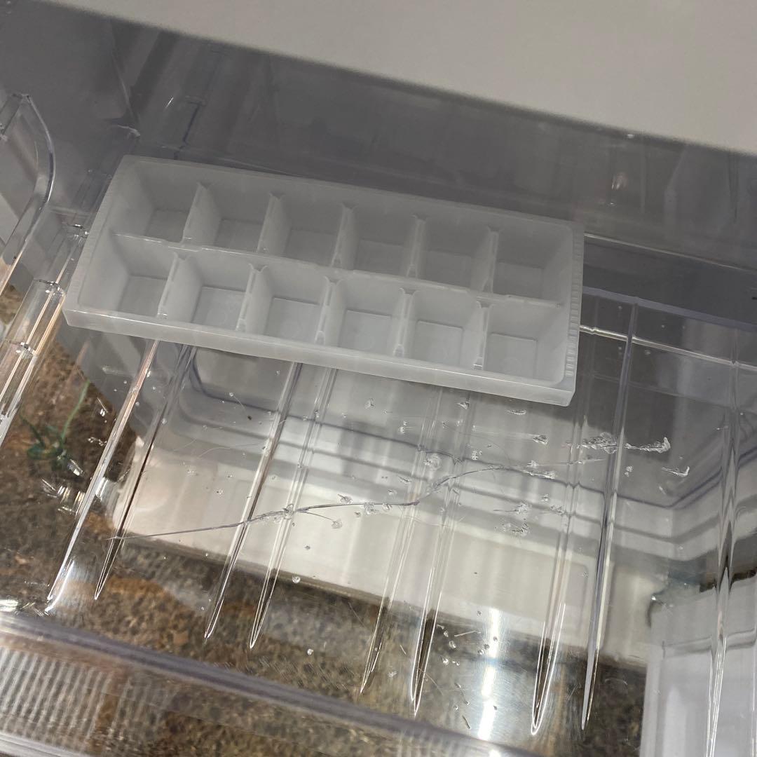 雷216 Haier 2ドア冷蔵庫 ホワイト　2023年製　JR-NF121B