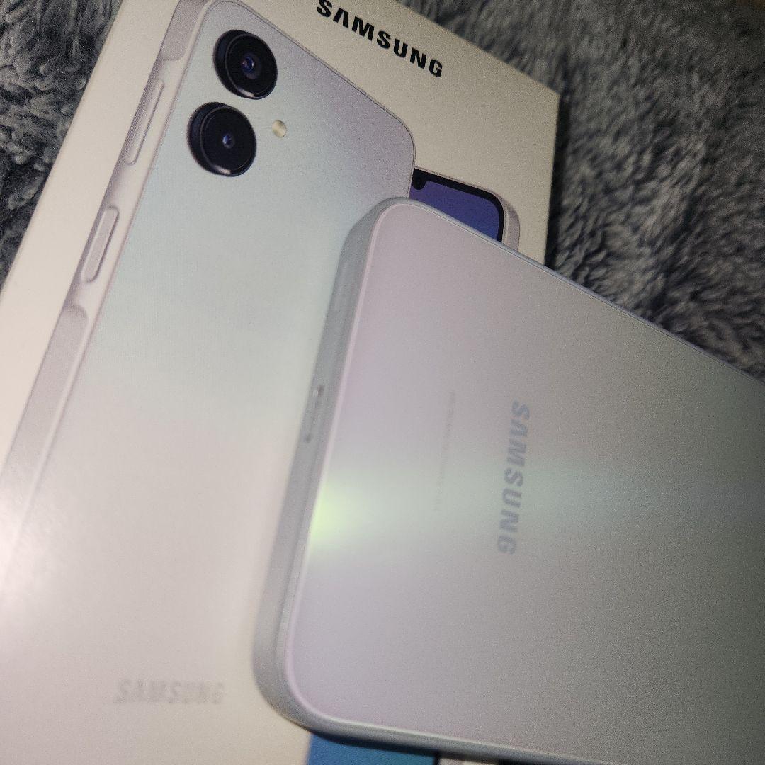 Galaxy a25 5g極美品中古カバーおまけ有り