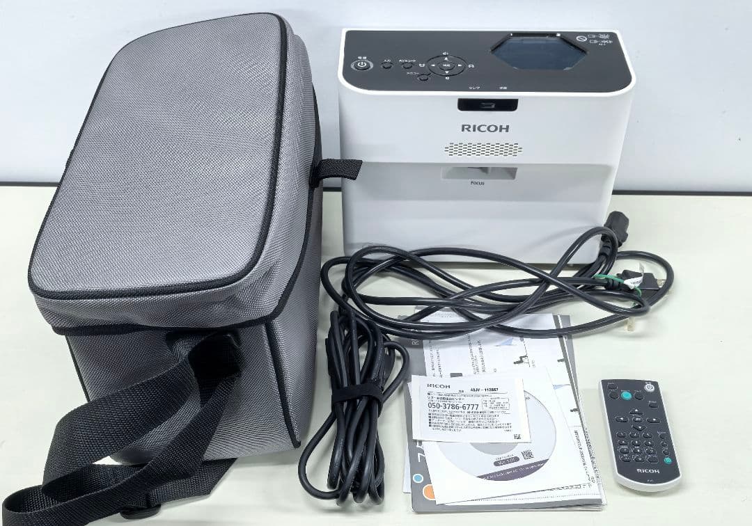 RICOH 超単焦点　プロジェクタ　PJ WX4152N　ランプ時間2042H