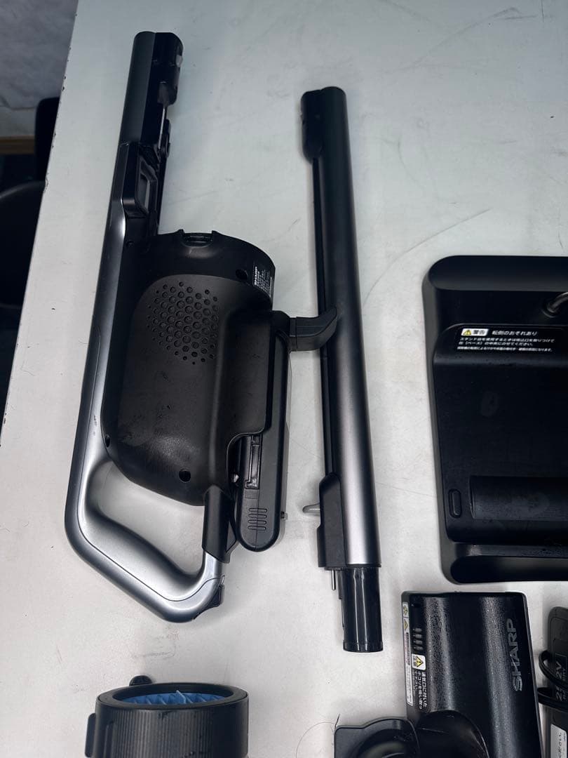 シャープ★掃除機★EC-SR8-B★2023年製★バッテリー新品にくい