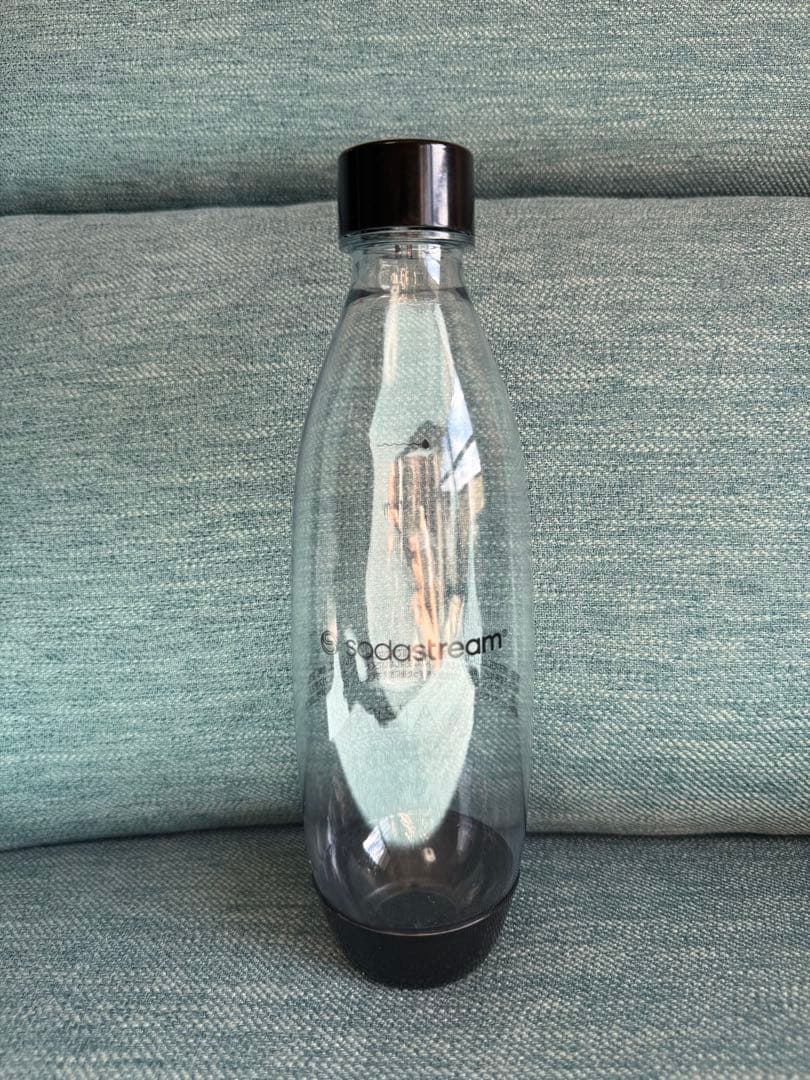 sodastream E-TERRA 炭酸水メーカー黒✨新品ガスシリンダー付き
