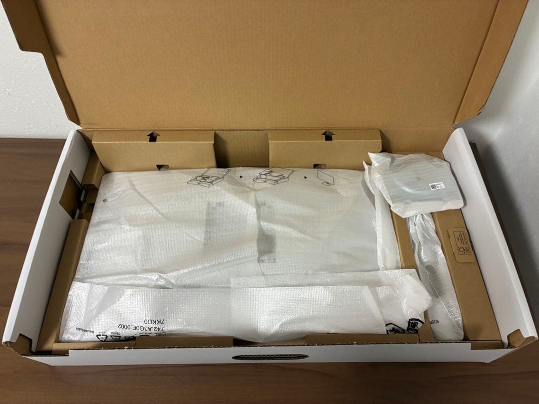 Dell 23.8インチ モニター S2421HS 本体