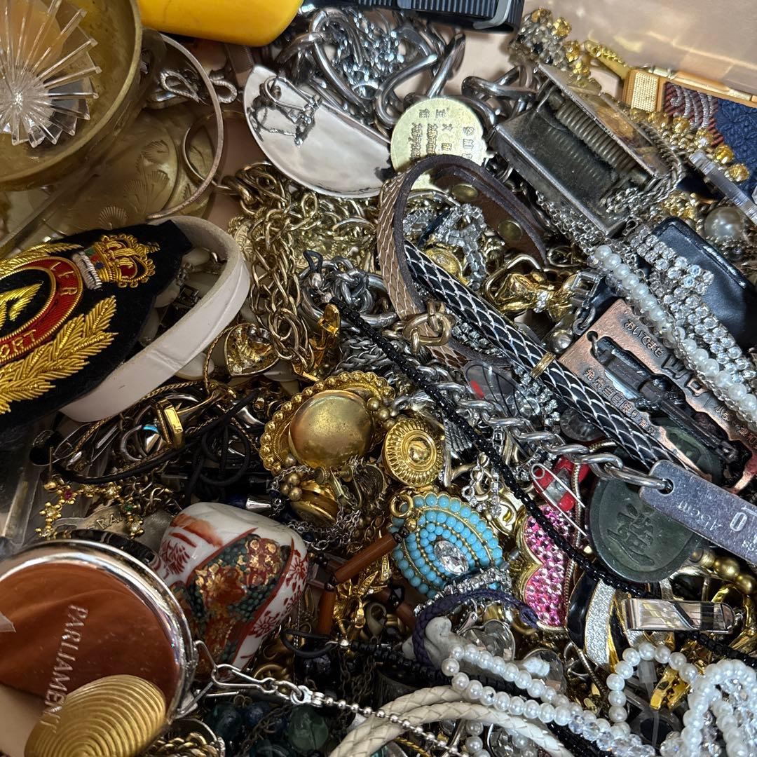 イミテーション　アクセサリー　まとめ　6.２キロ