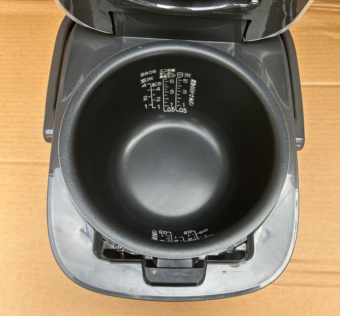 象印 極め炊き 5.5合炊き 圧力IH炊飯ジャー NW-JE10 炊飯器