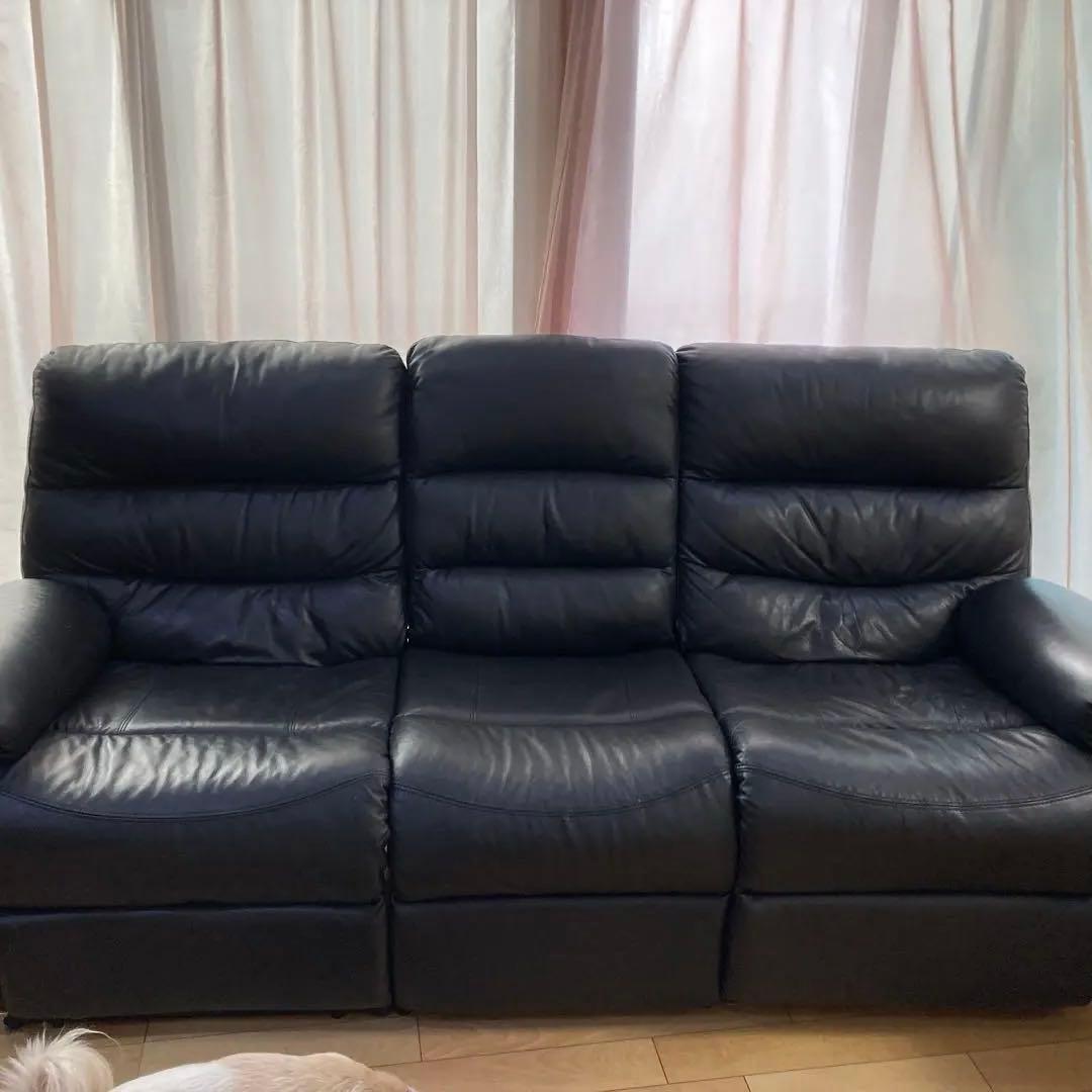 値下げ！黒の3人掛け電動ソファ