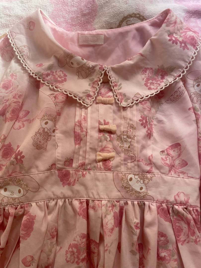 マイメロ　リズメロ　ワンピース　ピンク　花柄　いちご　ストロベリー　薔薇　バラ