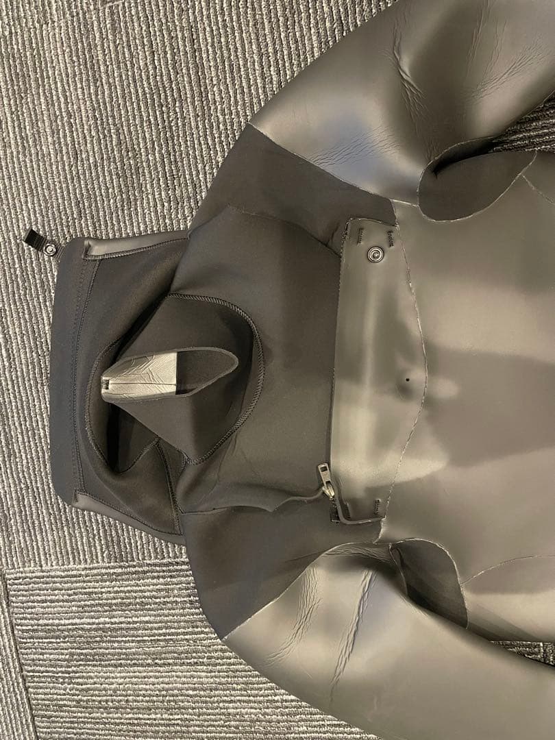 Fellow 新品セミドライスーツ 5×3ミリLサイズ