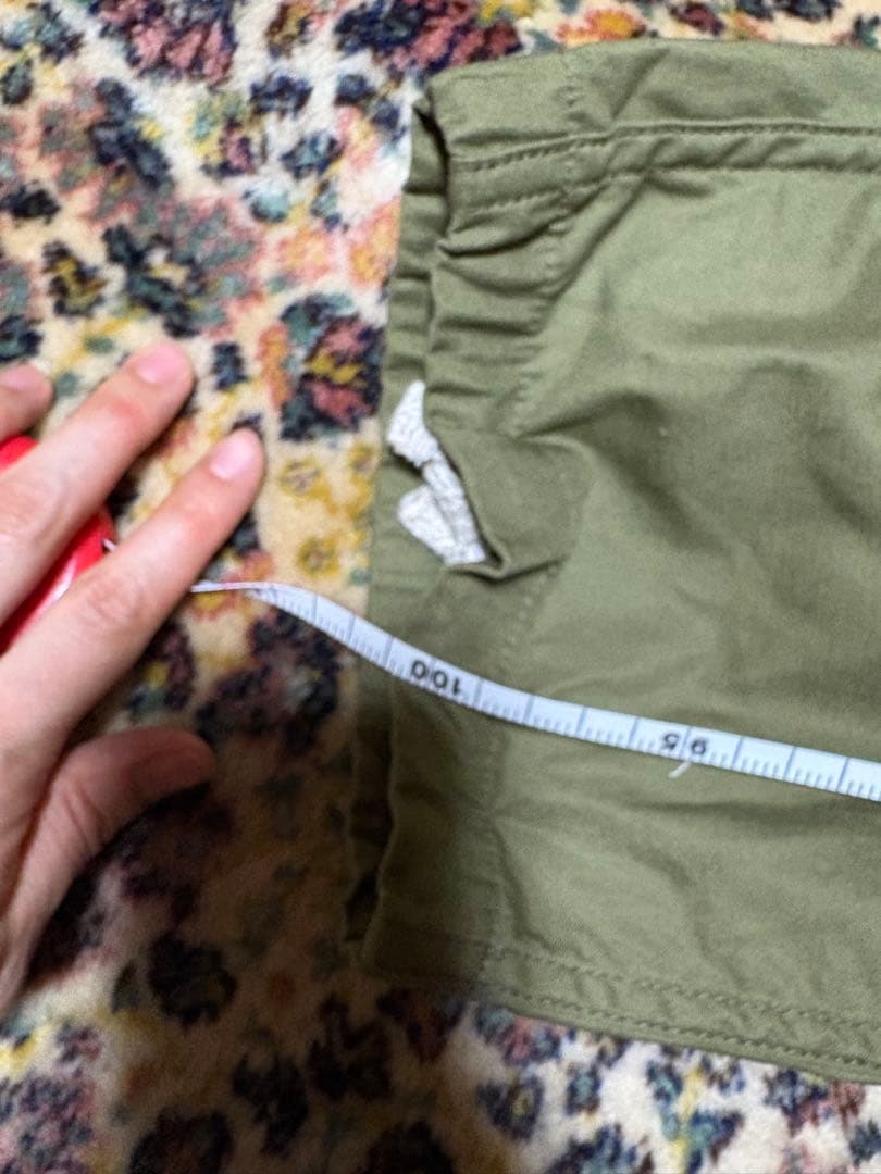 新品未使用タグ付き　カーゴパンツ　オリーブ色 ワークパンツ 45R