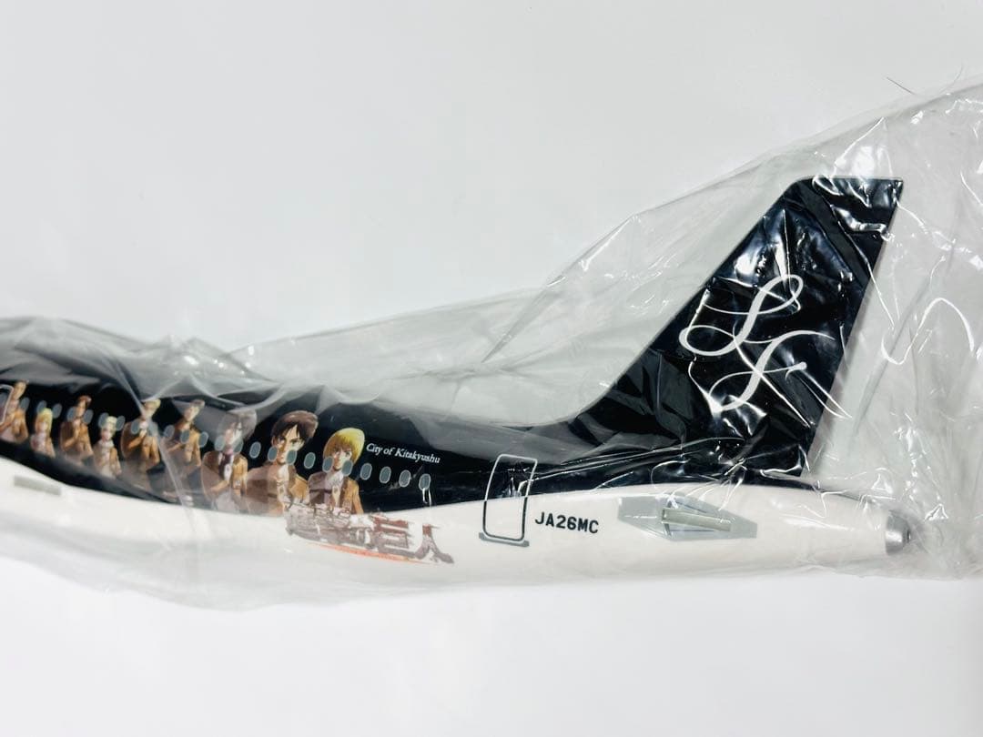 クロスウィング 1/100 A320 進撃の巨人 コラボ　未組立品