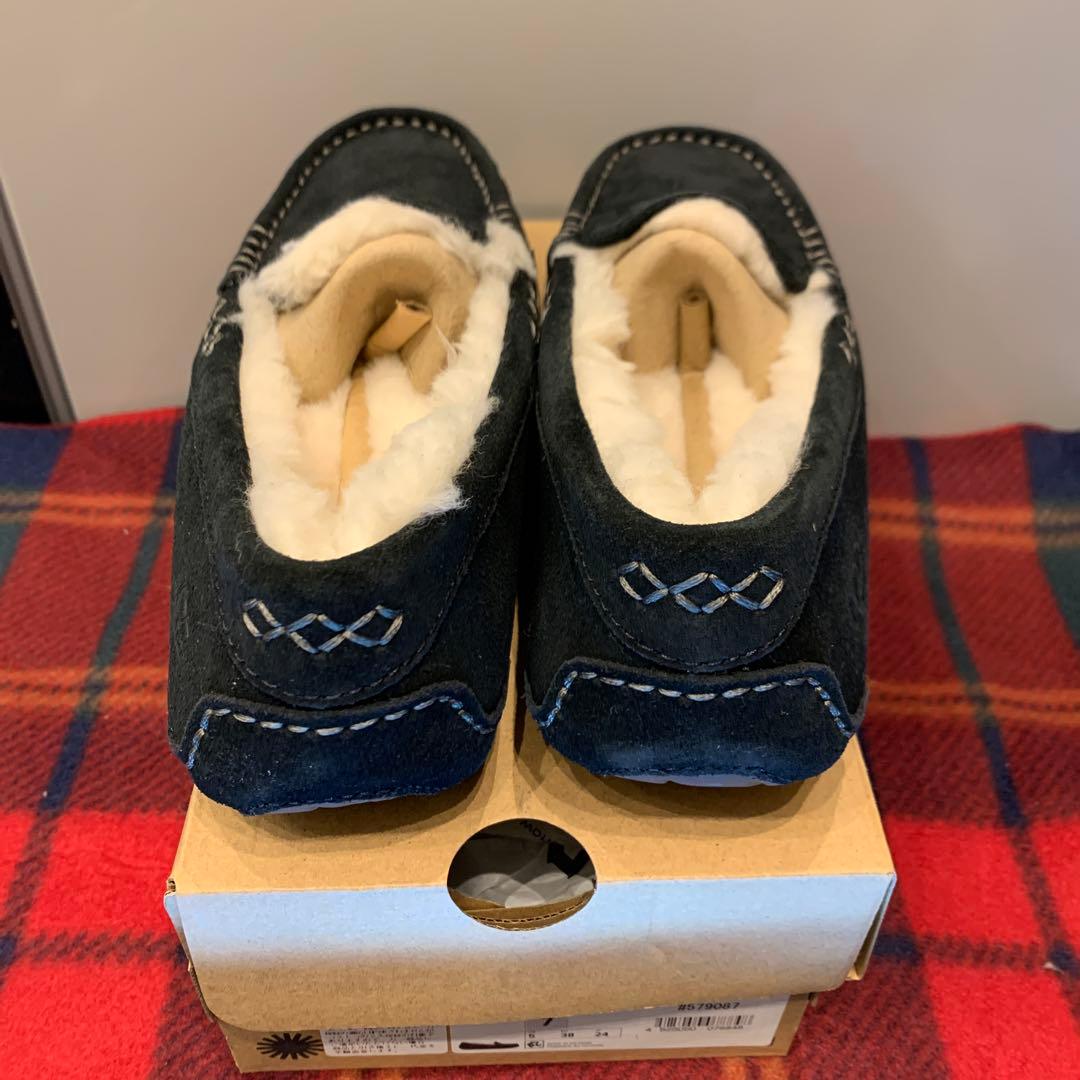 【新品未使用】UGG/モカシン/ブラック/24cm