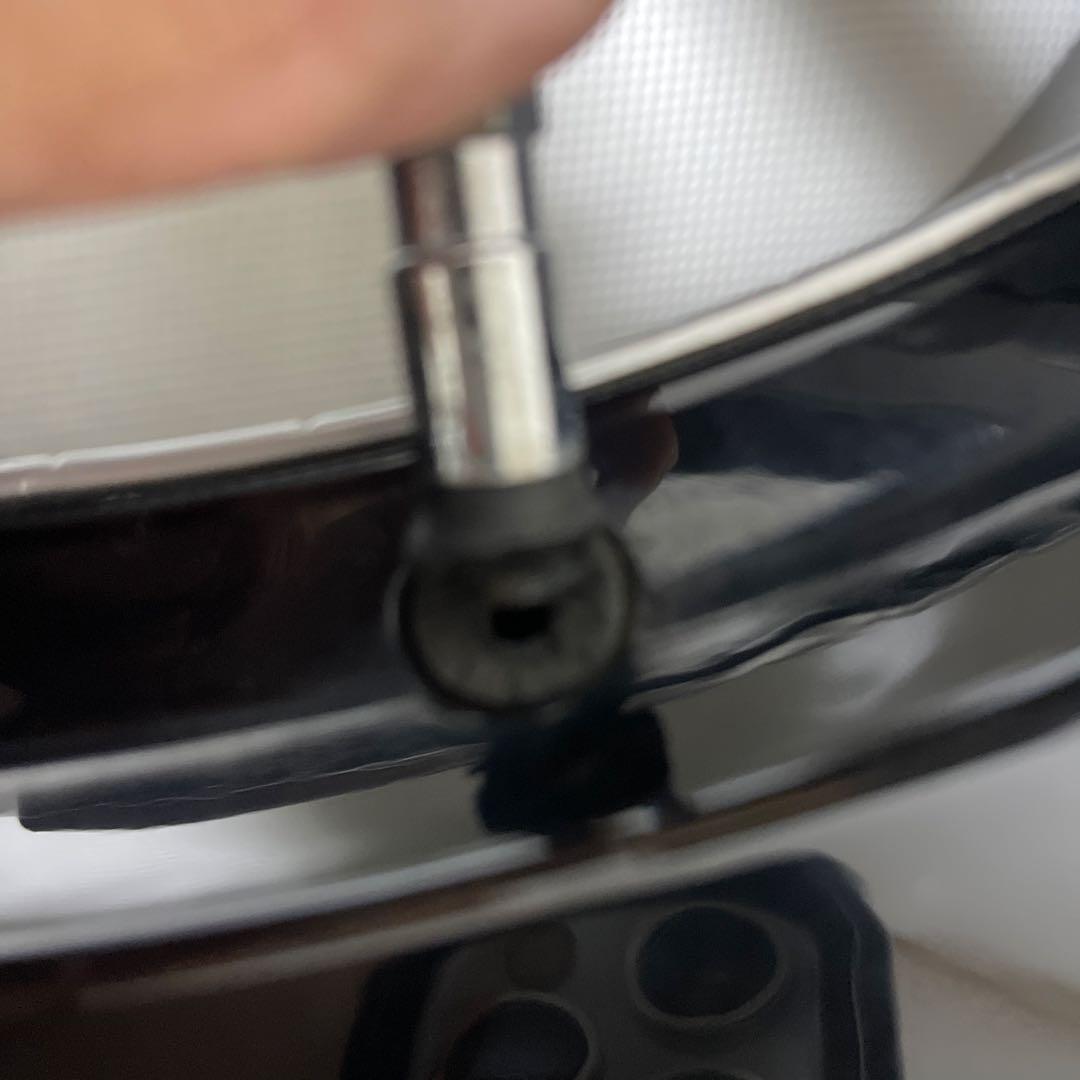 アウディTT 8S A-1196スタッドレスタイヤで一本バルブが切れ　4本セット