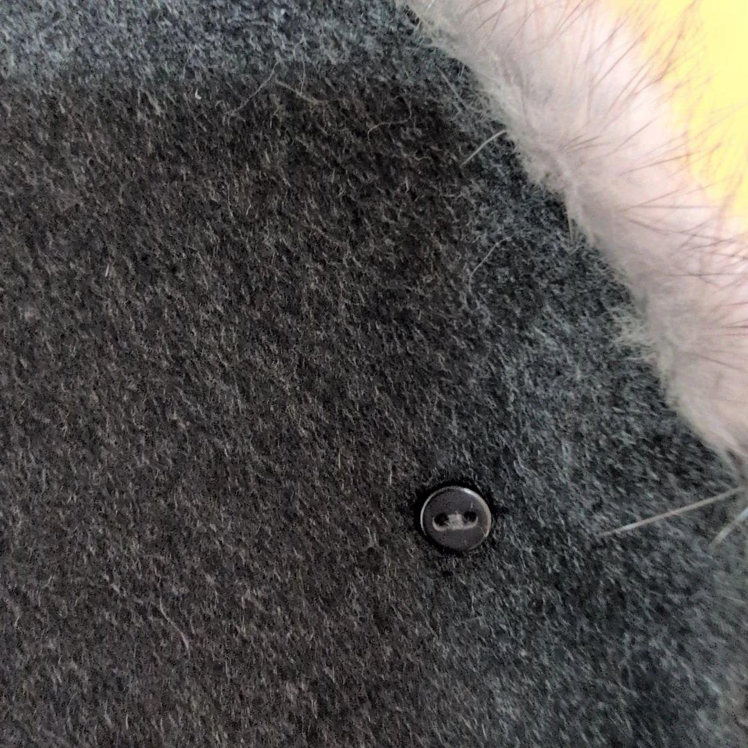 新品未使用品ダークグレーカシミヤ100% ミンク毛皮襟付きロングコート