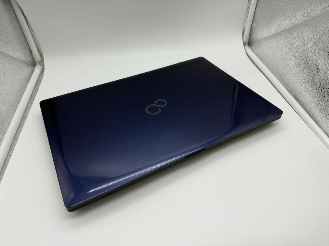 富士通 第8世代i7 32GB SSD+HDD Office付きBL