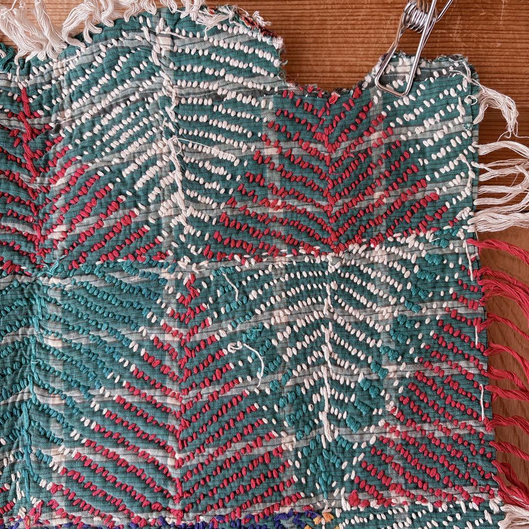 未使用＊訳アリ　ヴィンテージラリーキルト　グリーントライアングル　マルチカバー