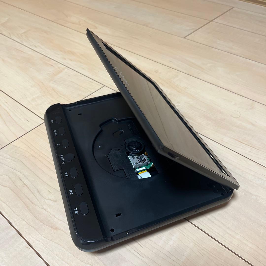 【オマケ有】ヘッドレストモニターDVDプレーヤー　キュリオムQriom２台セット