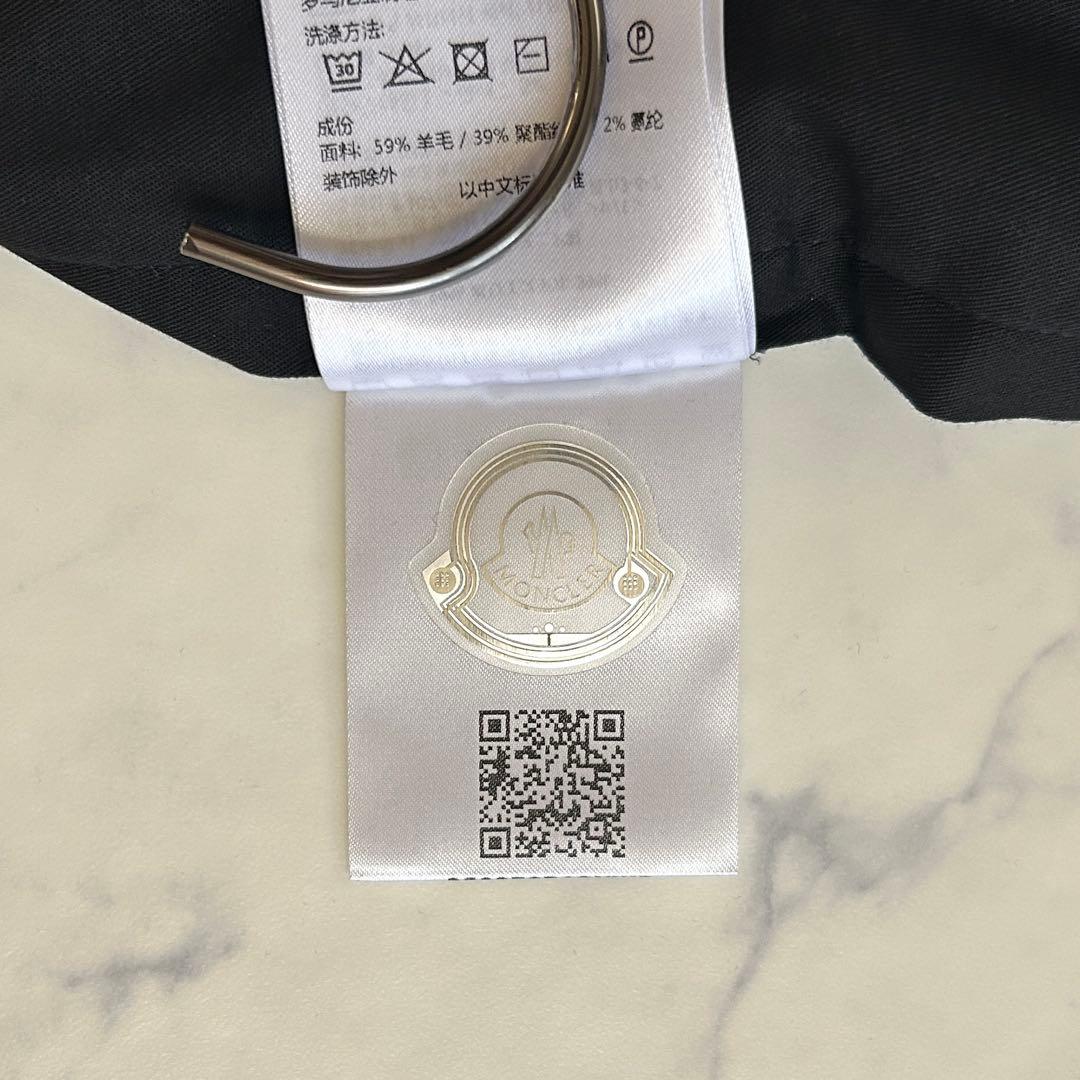 極美品 モンクレール パンツ 2022年モデル スラックス ワッペン 44