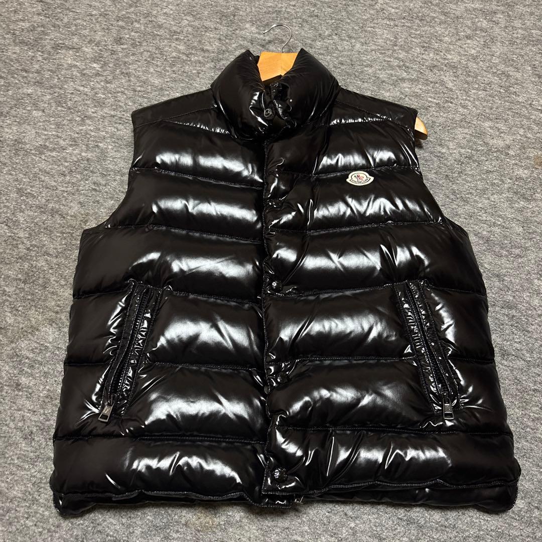 MONCLER 黒 ダウンベスト