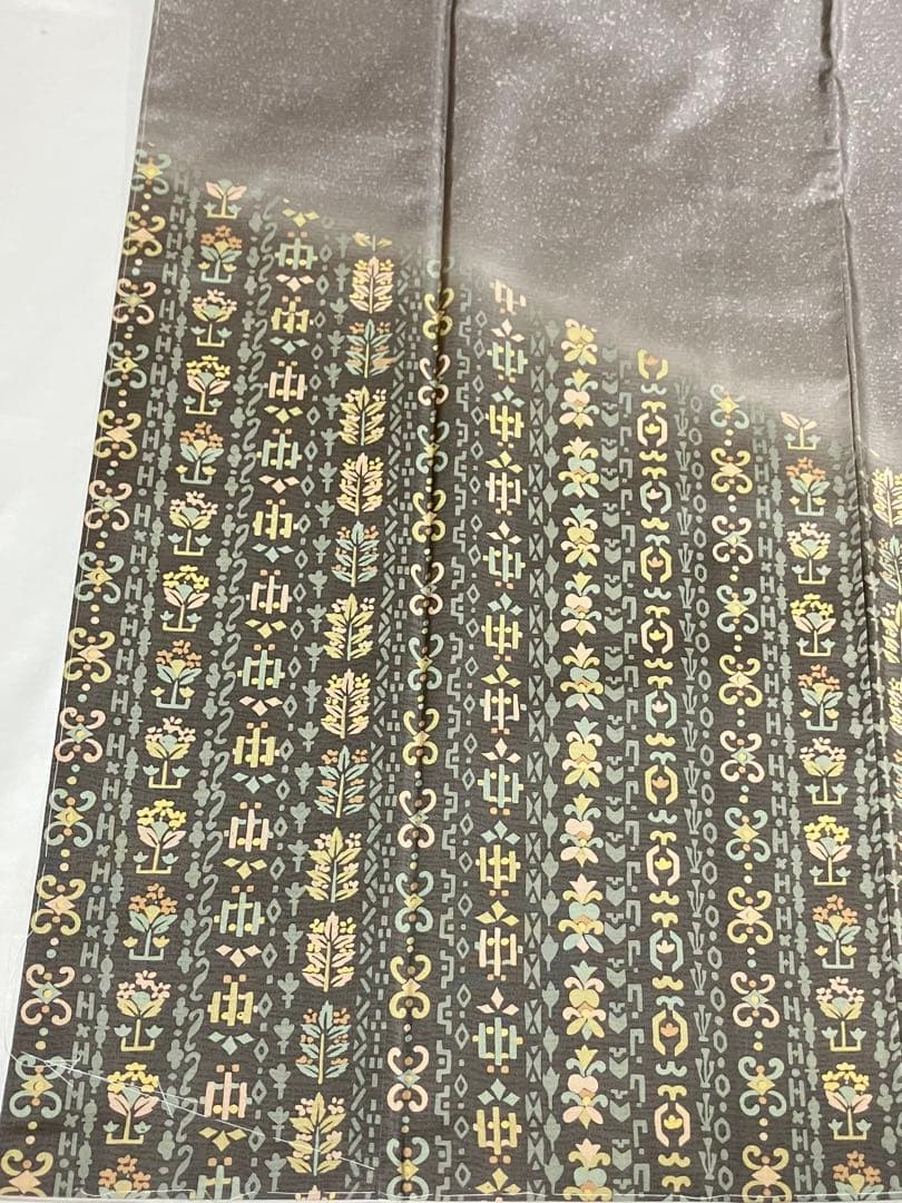 本場縞大島紬 二代目 川村久太郎 付下げ訪問着 蒔糊 小花 美品 イ6078