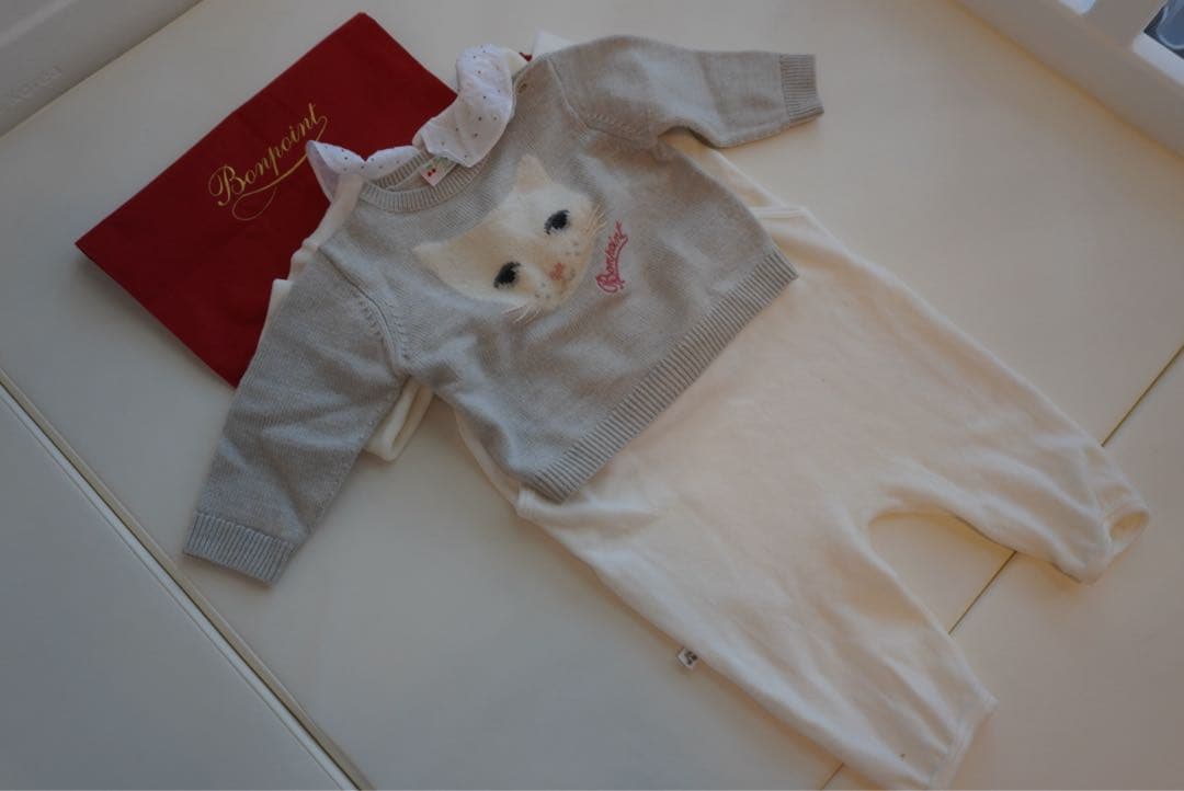 Bonpoint グレー 猫刺繍 セーターロンパース