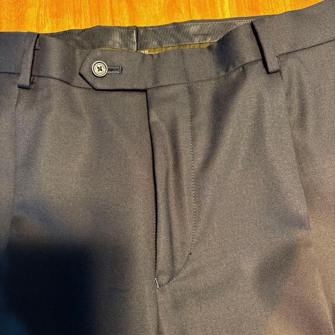 マッキントッシュ ロンドン 濃紺スーツ