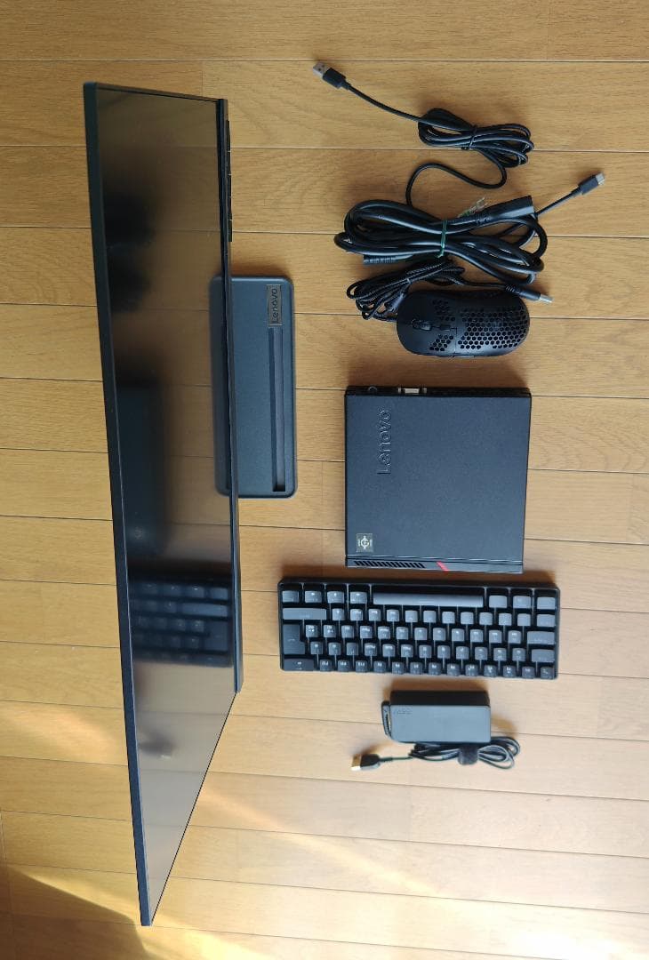 Lenovo 省スペース 高性能 デスクトップPC