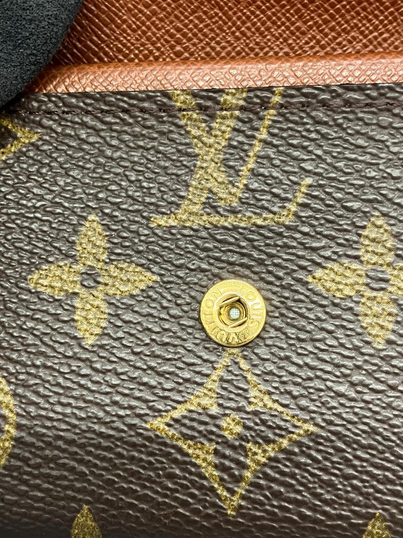 LOUIS VUITTON　ケース　モネプラ　モノグラム　242