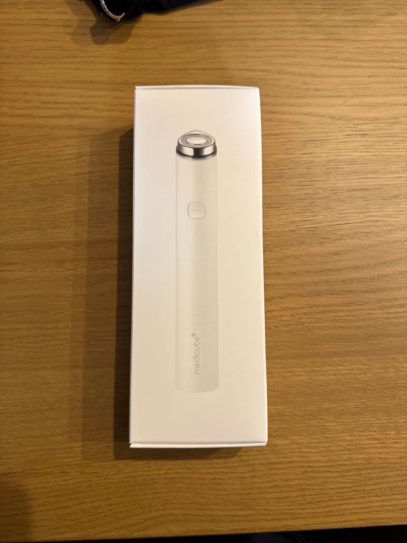 メディキューブ　ブースタープロミニ　美顔器 ホワイト