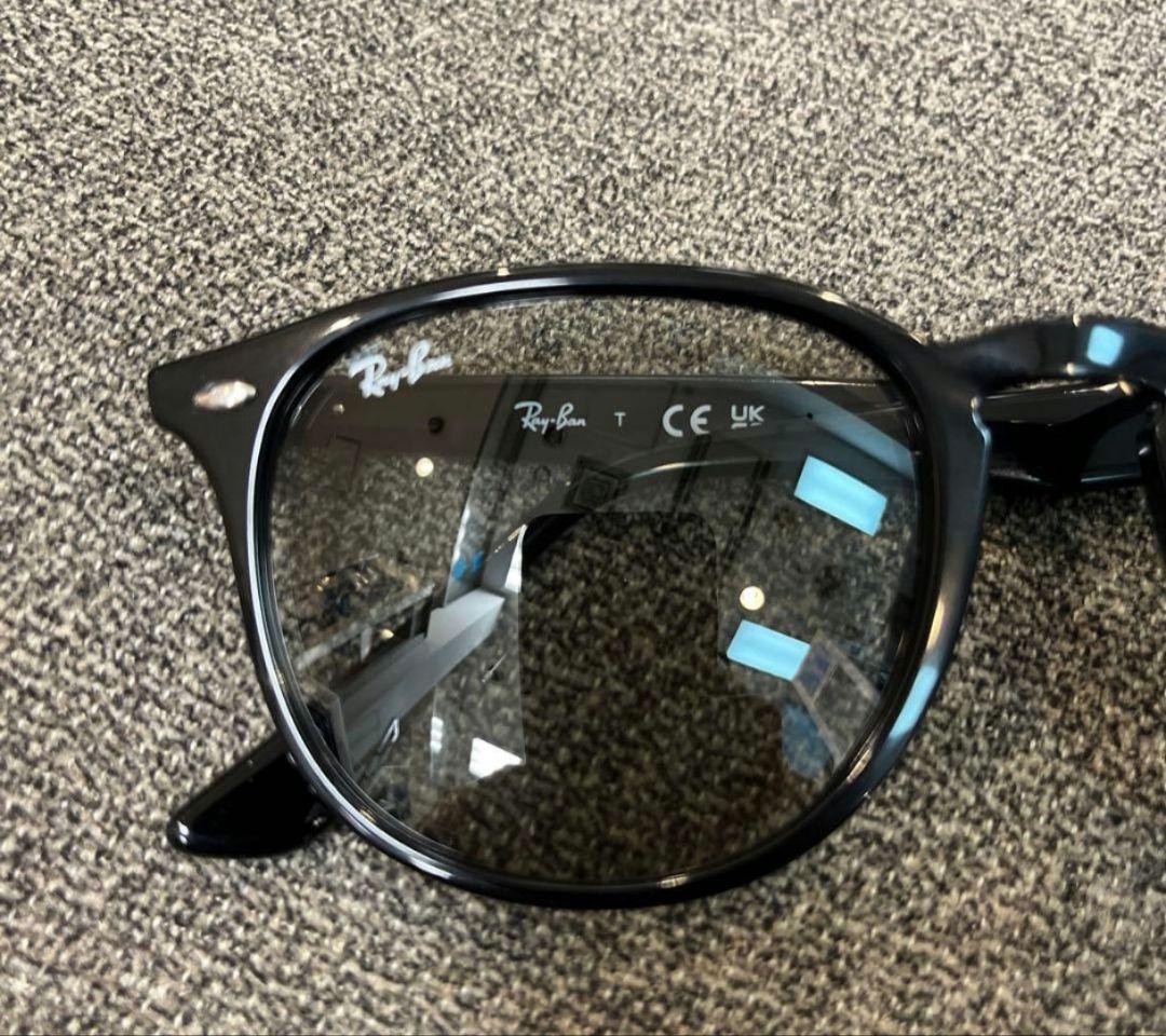 レイバンRayBan RB4259F601/87 BLACK/LIGHTGREY