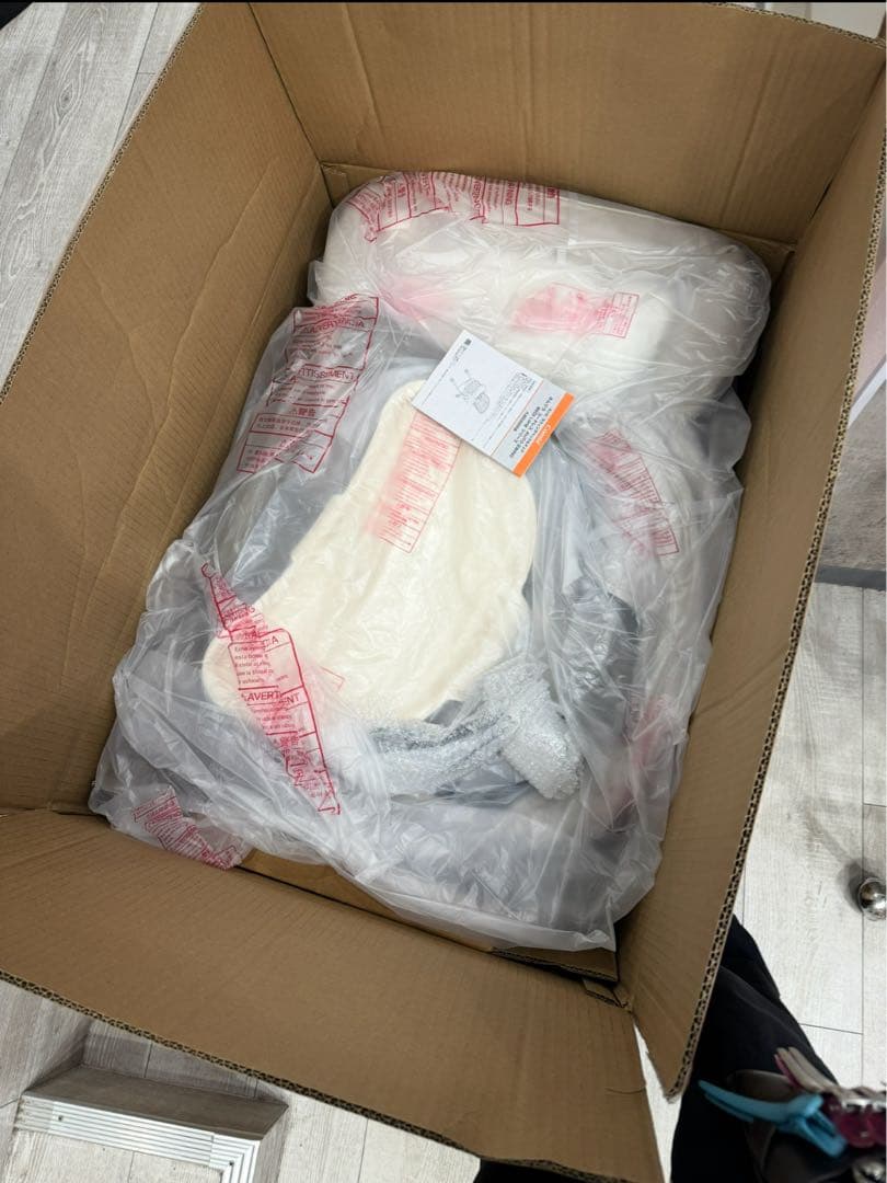 【値下げ中】Combi コンビ ホワイトレーベル ネムリラ コードレス ベージュ