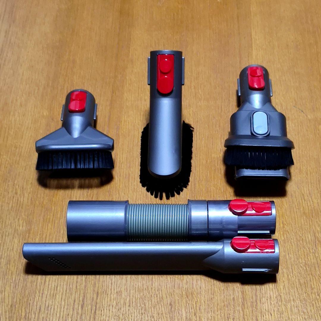 ダイソンV8 SV10K掃除機＋マキタ18vアダプターセット分解清掃済み 動作品