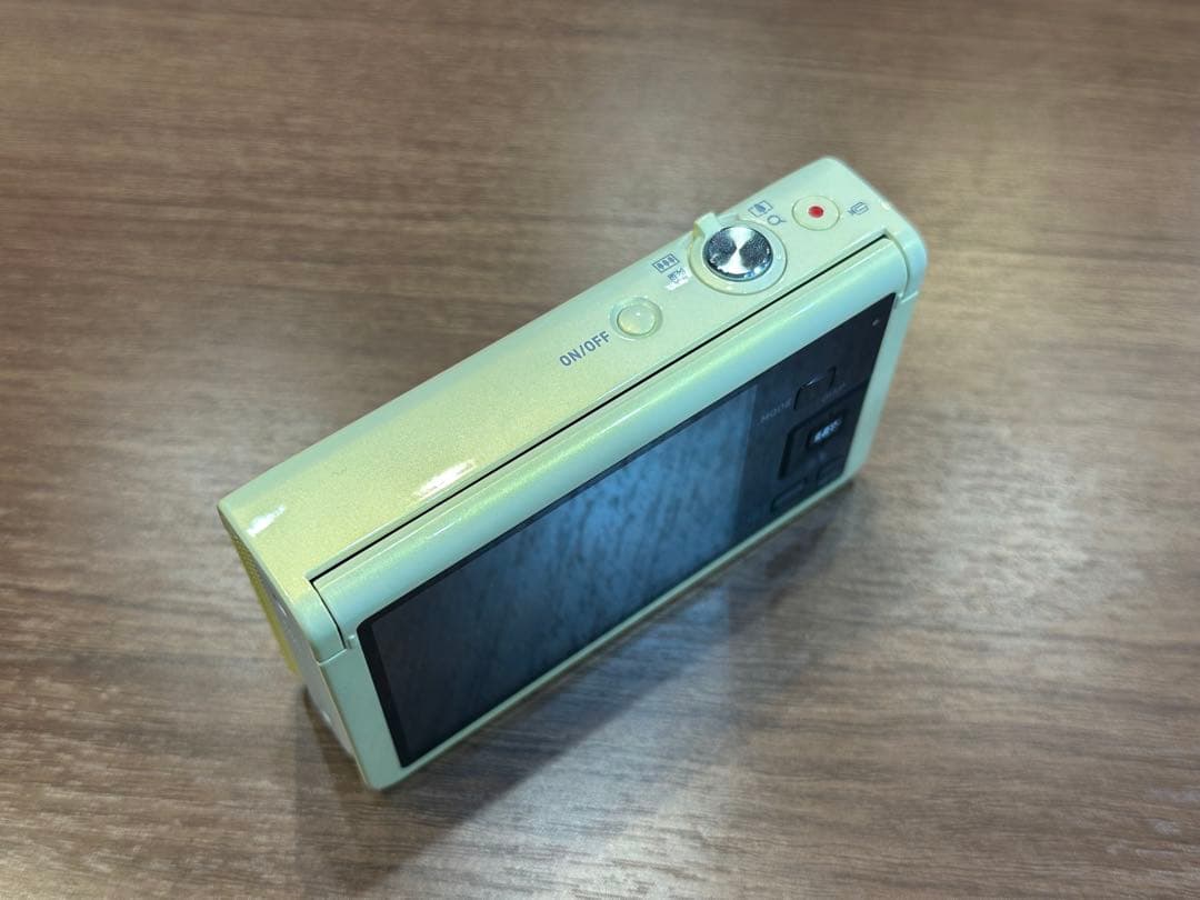 a*a様 美品 CASIO EXILIM デジカメ EX-ZR70 イエロー