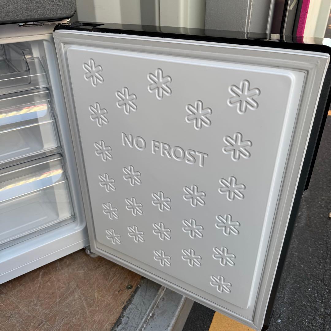 C7517★2023年製★ハイアール　冷蔵庫　グレー　柄入り　自動霜取り　大型